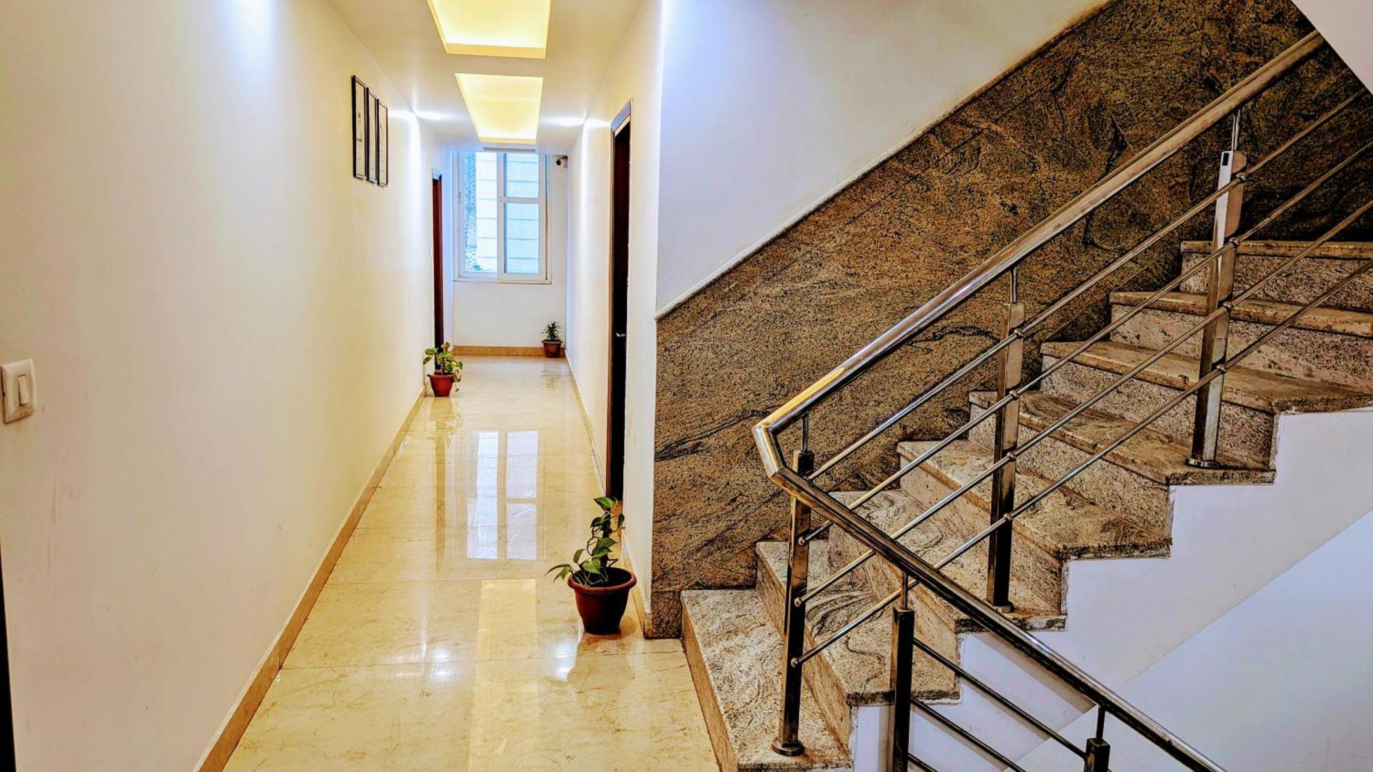 Hotel Moon Taj Near Yashobhoomi Convention Centre Delhi  Dış mekan fotoğraf