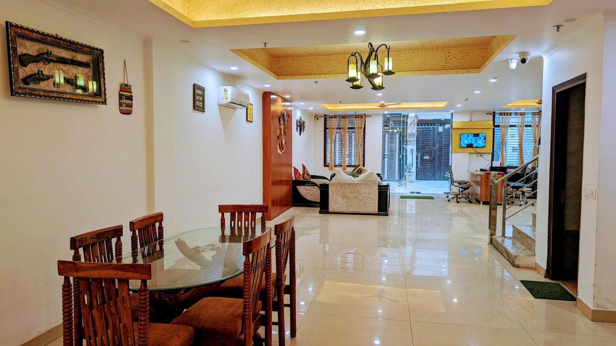 Hotel Moon Taj Near Yashobhoomi Convention Centre Delhi  Dış mekan fotoğraf