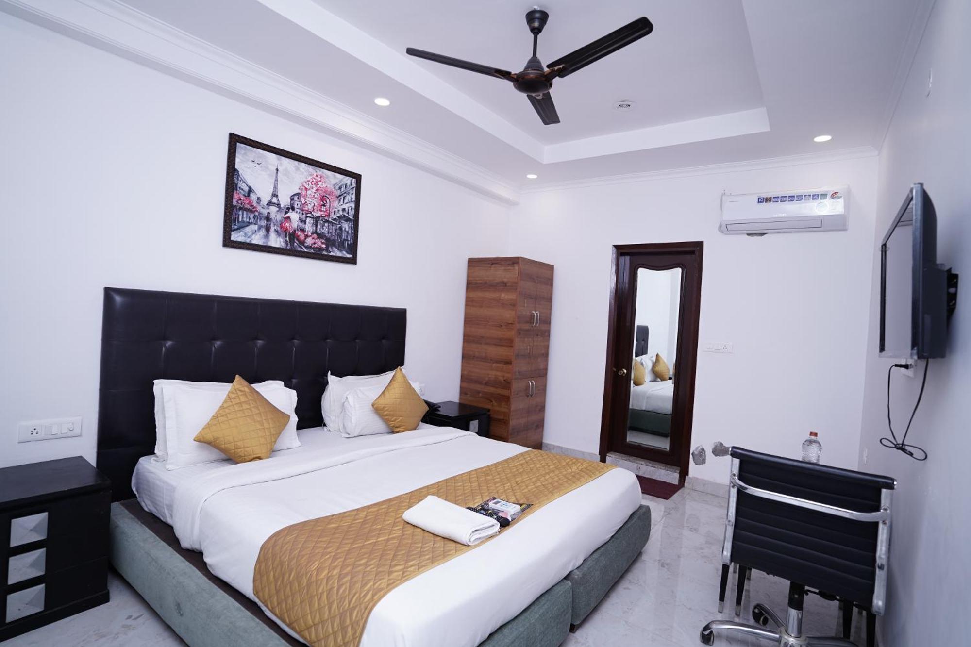 Hotel Moon Taj Near Yashobhoomi Convention Centre Delhi  Dış mekan fotoğraf